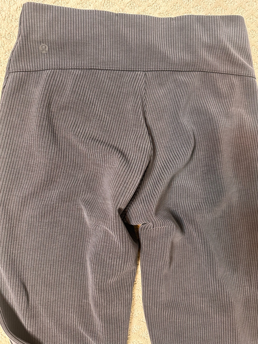 Sz 8 Lululemon Ribbed Softstreme Flared Pant Regular - Picture 8 of 11